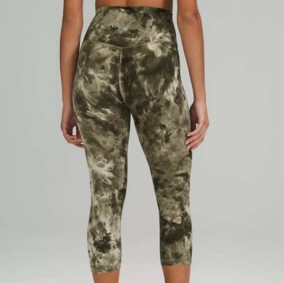 Lululemon Align Crop 21 - Picture 1 of 8